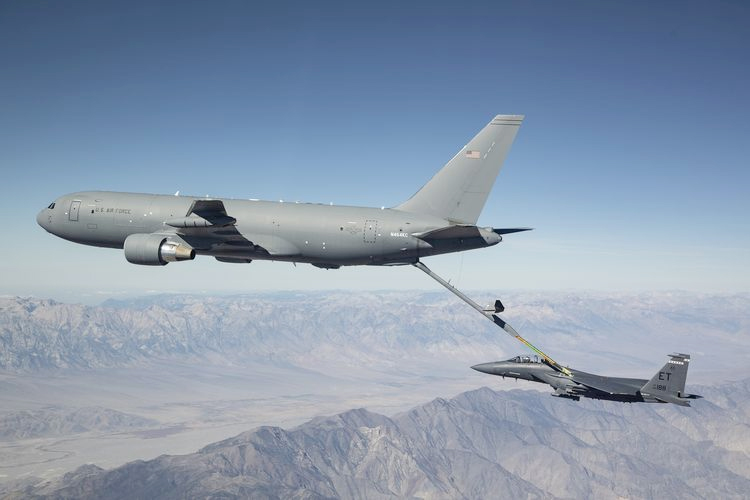 Mỹ đặt mục tiêu tự động hóa tiếp dầu trên không

